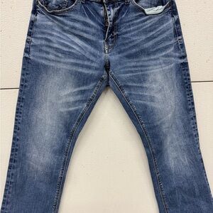 Buckle Men's Relaxed Fit Blue Jeans
